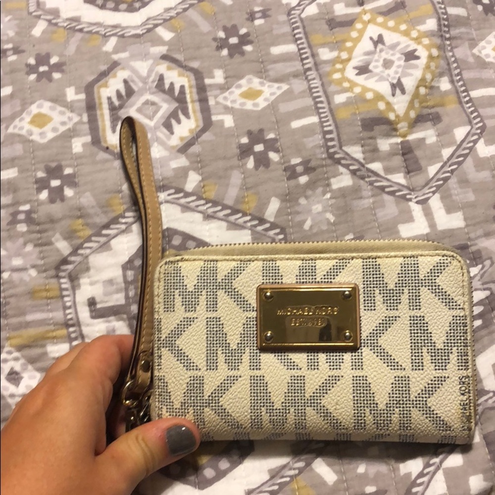 Michael Kors Phone Wristlet/Wallet